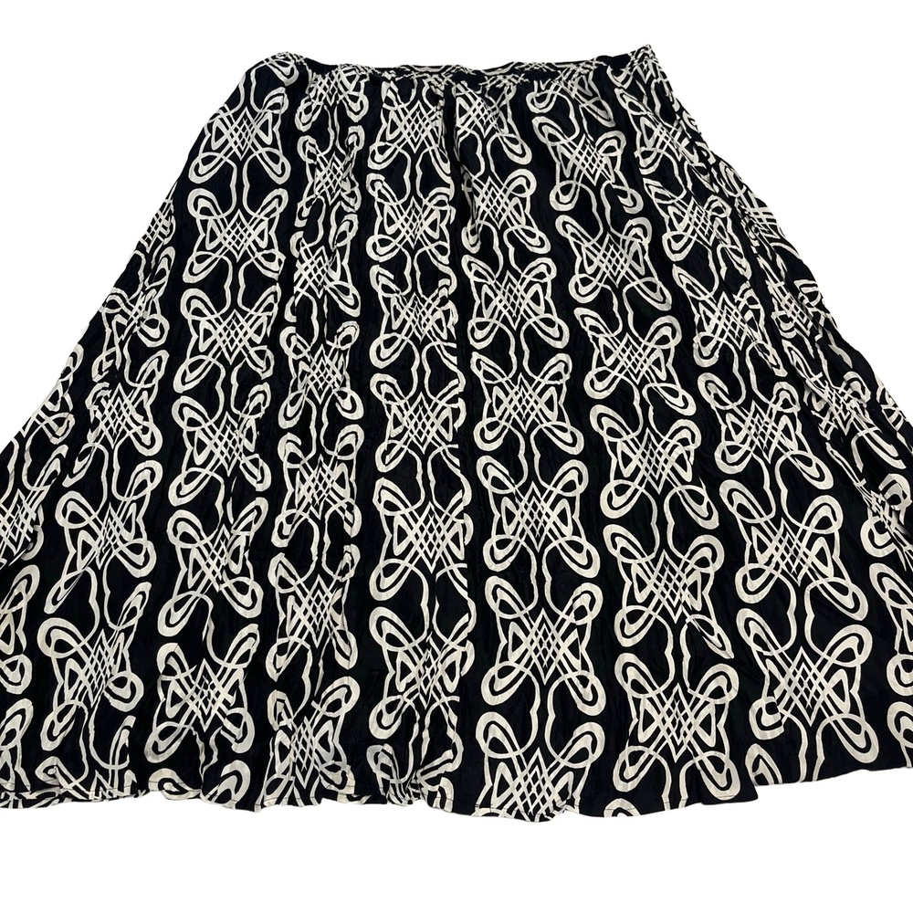Chicos Black And White Geometric Long ALine Skirt Silk Lightweight Womens Size 3